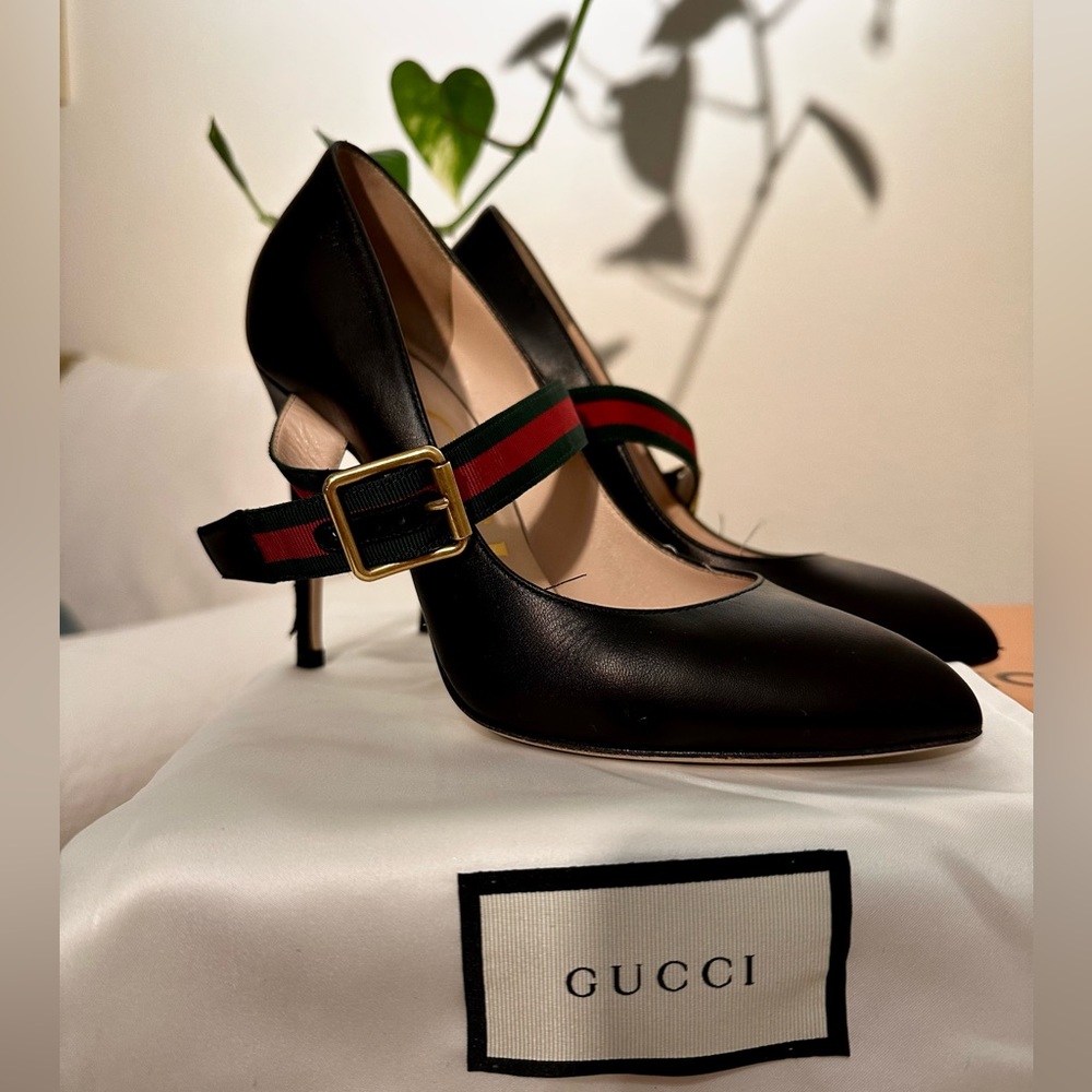 GUCCI Sylvie Black Leather Pump